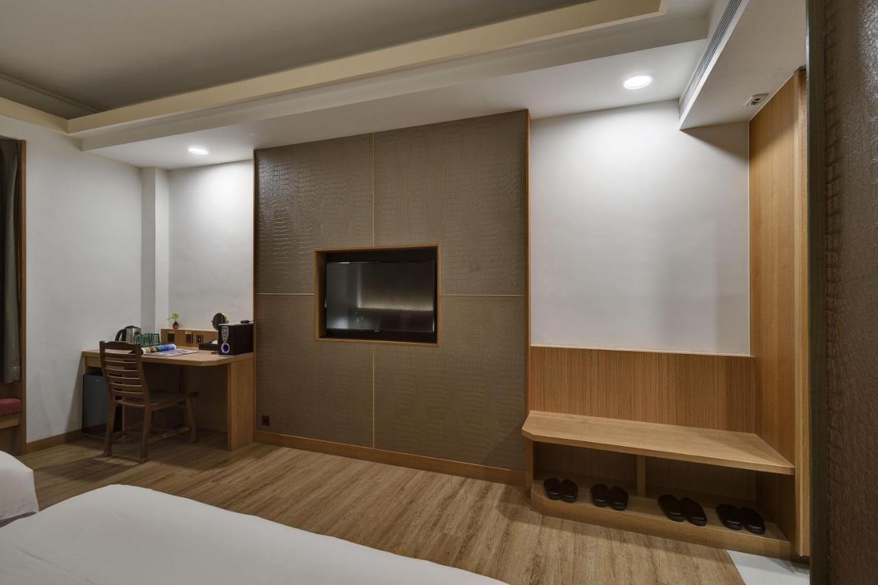 Eg Hostel Nantou Exterior photo